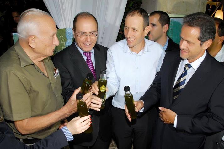 סילבן שלום שגריר יוון בישראל פסטיבל ימי ענף הזית בעכו