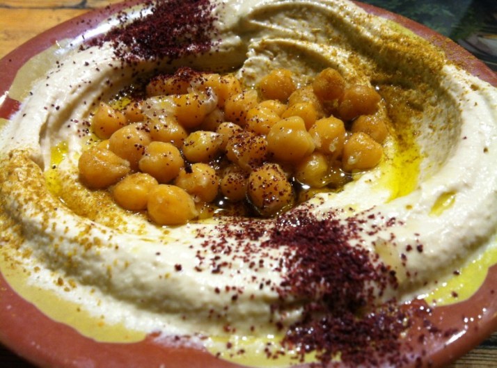 חומוס אבו איסמעיל שוק הנמל יפו