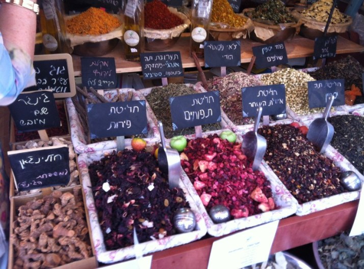 מאסטרשוק - חוויה קולינרית צבעונית עם מסעדת הטרקלין ויקב 1848