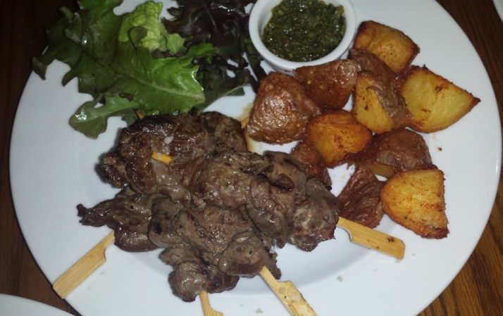 הטרקלין ביסטרו בשר ויין