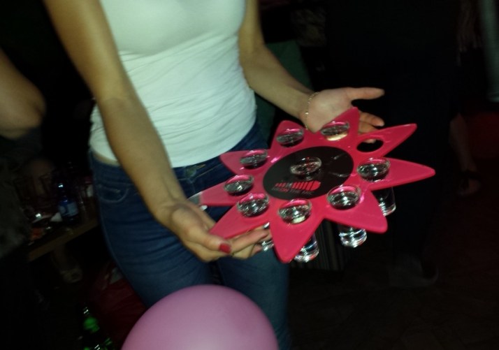 מועדון הקריוקי מי און דה מייק חוגג שנה - Me On The Mic