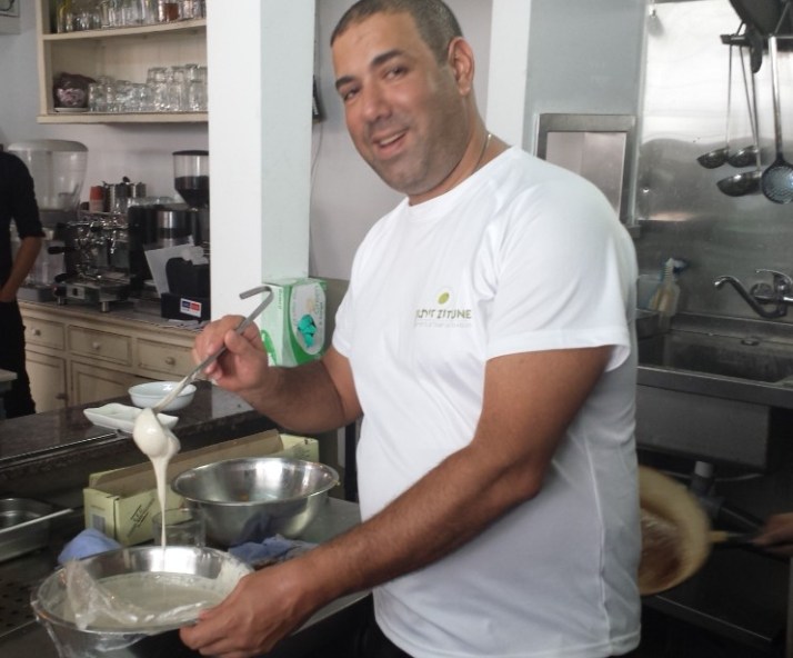 חומוס זיתון בשוק התקווה