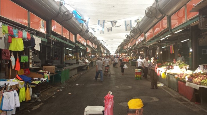 חומוס זיתון בשוק התקווה