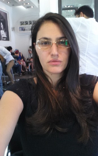 פיתוח מיוחד במספרה של ערן ויניב על החלקת השיער SILK SRAIGHT