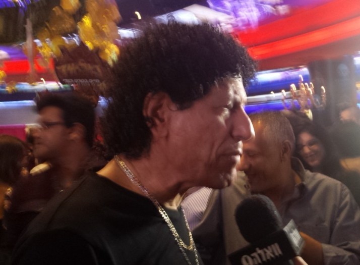 בוליווד - סדרה חדשה ב- Yes Comedy