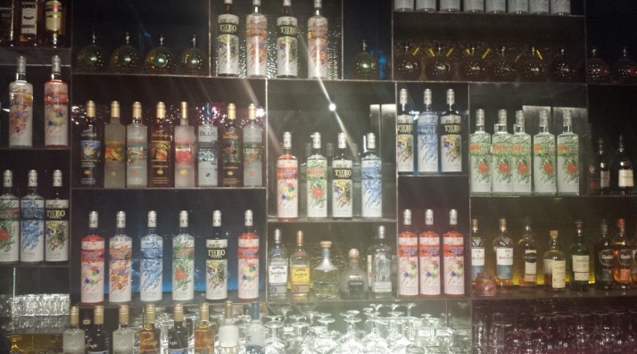 סדנת קוקטיילים עם וודקה תיאו  THEO VODKA