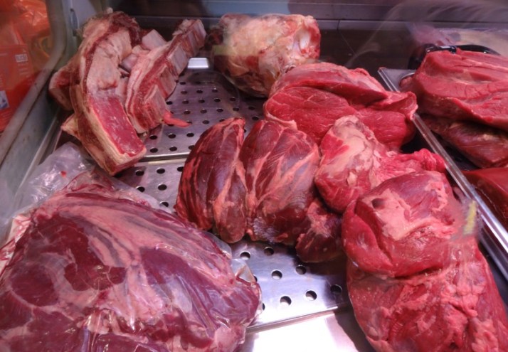 הבשרים של זלמן במתחם G בת"א