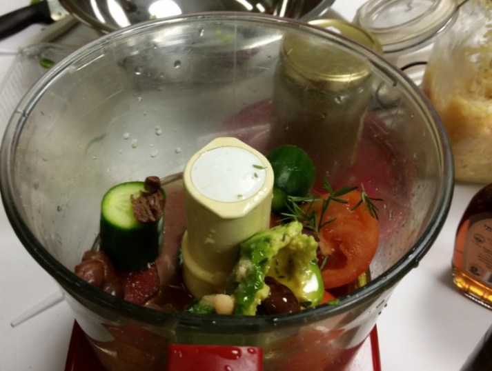 סיור במפעל "ברא צמחים" ביקנעם וסדנה טבעונית עם יגאל קוטין