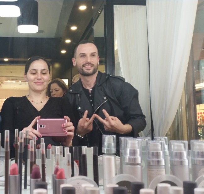 סניף חדש ושביעי למותג האיפור יוסי ביטון בגבעתיים