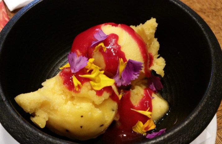 יום הולדת שש למסעדת צ'רלי צ'ק פוינט ביהוד