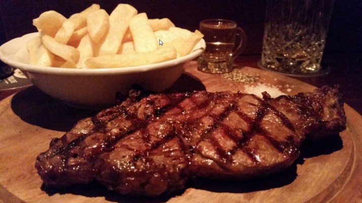 חוגגים עצמאות בפאב הארי אוסקר ווילד Oscar Wilde בחולון ובפת תקווה