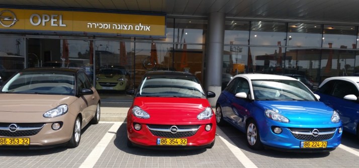 סיבוב דאווין עם אופל אדם Opel Adam