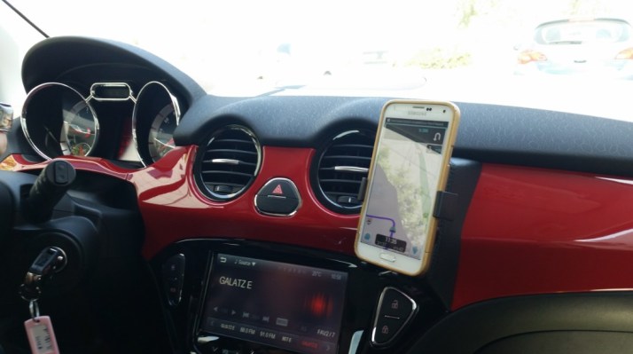 סיבוב דאווין עם אופל אדם Opel Adam