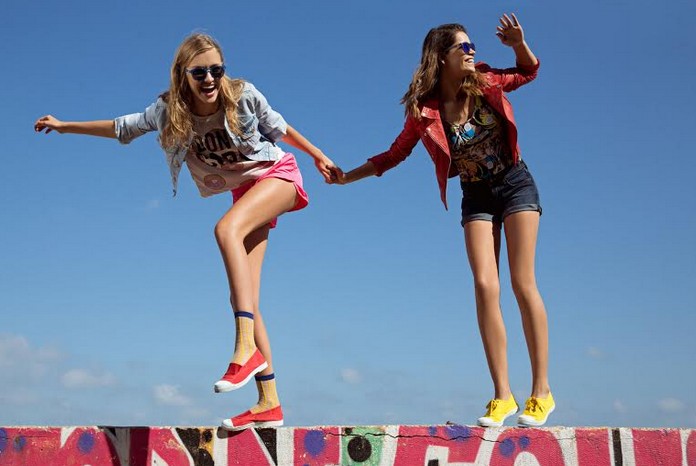 קרוקס אנד מור  CROCS & MORE 