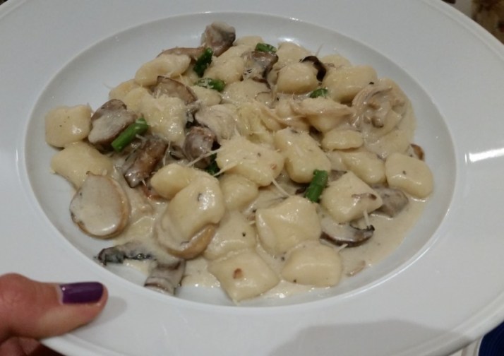 מסעדת דגים חדשה בעיר הגדולה: פיש מארקט Fish Market by Meatos