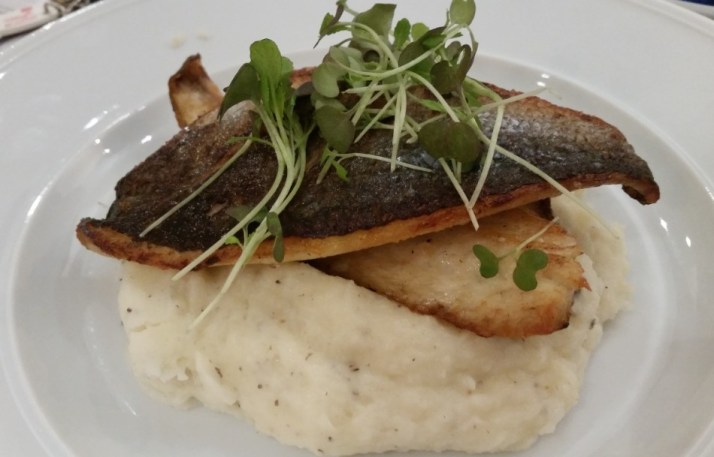 מסעדת דגים חדשה בעיר הגדולה: פיש מארקט Fish Market by Meatos