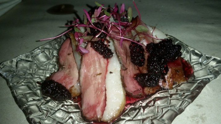 ארוחת קרניבורים עם המעשנה