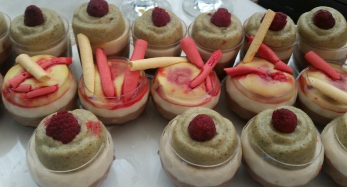 חדש: מותג Desserts לחומרי גלם לאפייה עם הפרזנטור - שף קונדיטור אורן בקר 