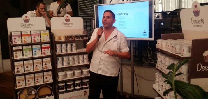 חדש: מותג Desserts לחומרי גלם לאפייה עם הפרזנטור - שף קונדיטור אורן בקר 
