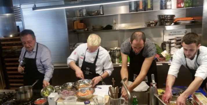 סדנת בישול ספרדי עם שף ניר צוק ושף אורח מספרד - טוניו רודריגז