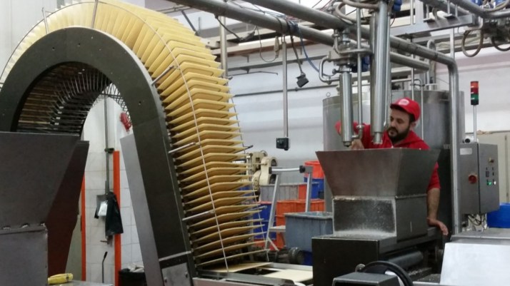 סיור משפחתי במפעל של מן