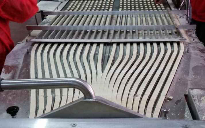 סיור משפחתי במפעל של מן