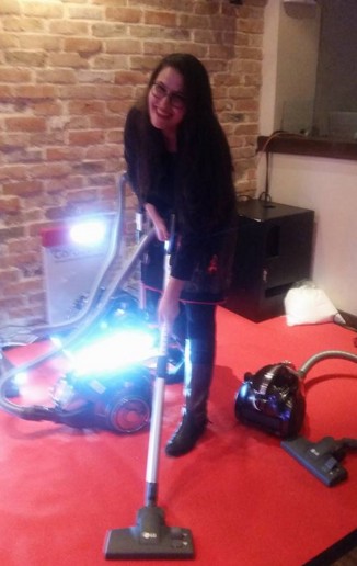 משתחררים מהכבלים - סדרת שואבי האבק האלחוטיים של LG