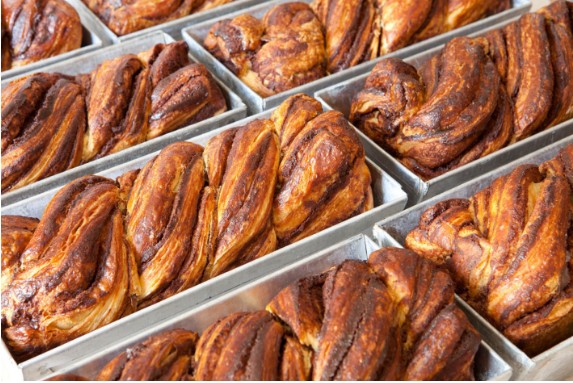 הזמנה לפתיחת בית מאפה בונז'ור