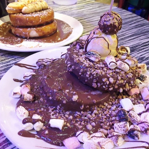 רטרו פנקייק ובר Retro pancake bar