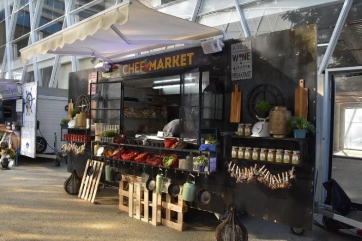 פוד טראקס של שף גיא פרץ FOOD TRUCK COMPANY