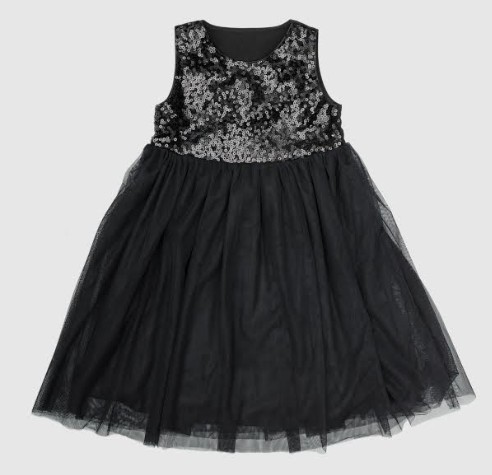 יריד אמהות קונות ביחד במתחם הקניות והבילוי מבנה בארות יצחק אאוטלט