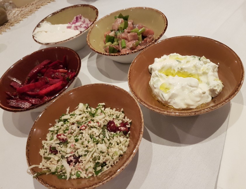 חדש במסעדת הצדף תפריט ערב עשיר עם מנות קטנות במחירים נוחים