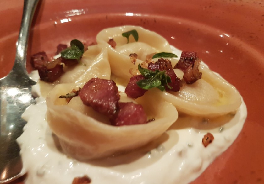 חדש במסעדת הצדף תפריט ערב עשיר עם מנות קטנות במחירים נוחים