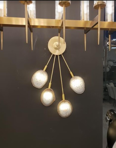 סוגרים הכל לדירה עם ברק תאורה