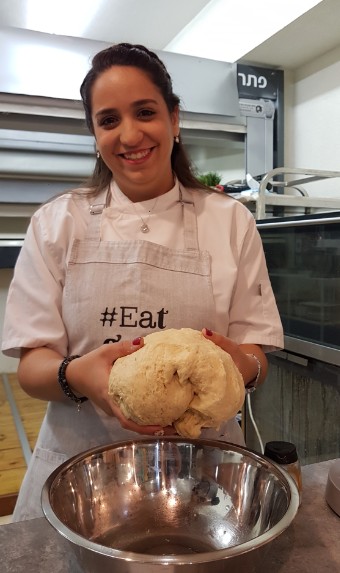 סדנת אפייה עם נעה עינת