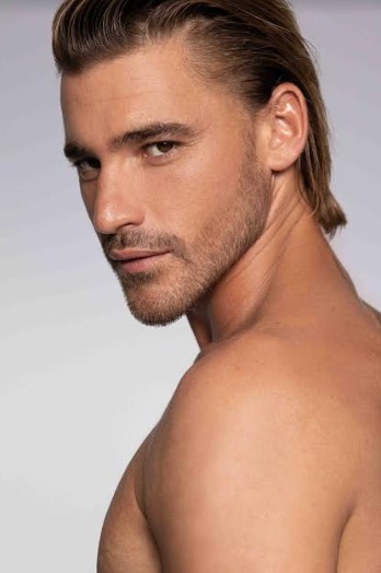 לאונרדו קוסמטיקה ממשיכה להפתיע עם קולקציית חמשת הגוונים