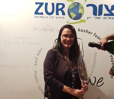 טועמים עולם 2019 תערוכת היין הכשר השנתית של צור עולם של יין