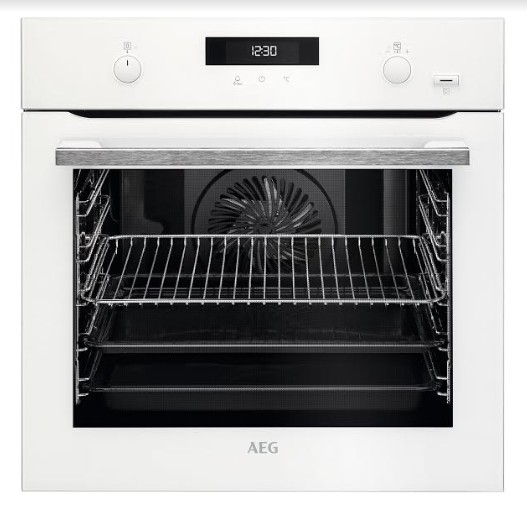 מיניליין משיקה טכנולוגיה חדשה המשלבת אדים SteamBake בסדרת תנורי בישול ואפייה של  AEG