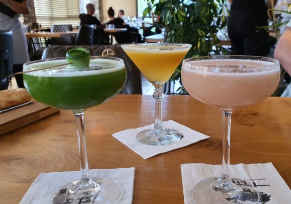 קוקטיילים משובחים מסעדת טיביס של שף חיים טיבי בחוות ורד הגליל