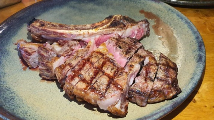 פריים ריב מסעדת טיביס של שף חיים טיבי בחוות ורד הגליל