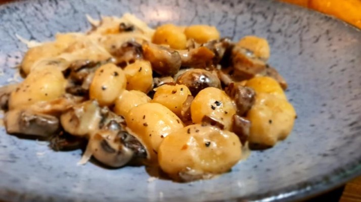 ניוקי ערמונים ו-3 סוגי פטריות