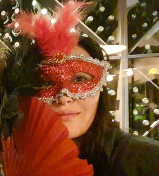 פר דרייר הצרפתייה התחפשה למרוקאית. או: ארוחה אחרונה טרום עידן הקורונה