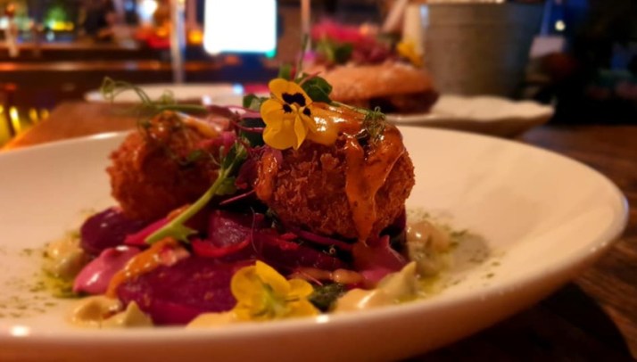 קלאמרי עם פרנה ברוטב דג מרוקאי