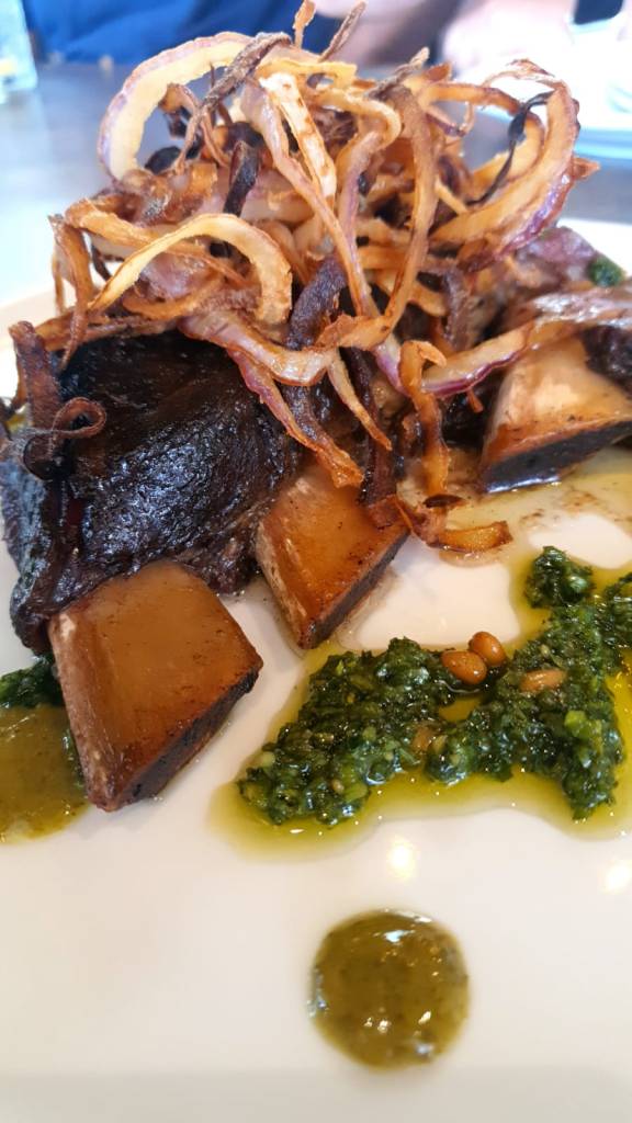 בדרך לצפון עוצרים ב- T-Restaurant בירכא