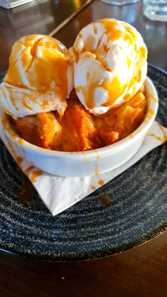 חגיגת בשרים במסעדת מרינדו עין גב